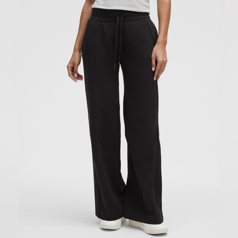 Lululemon Scuba Mid-Rise Wide-Leg Pant